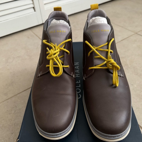 Men’s Waterproof Cole Haan Chukka Boots Size 10 - Picture 2 of 5